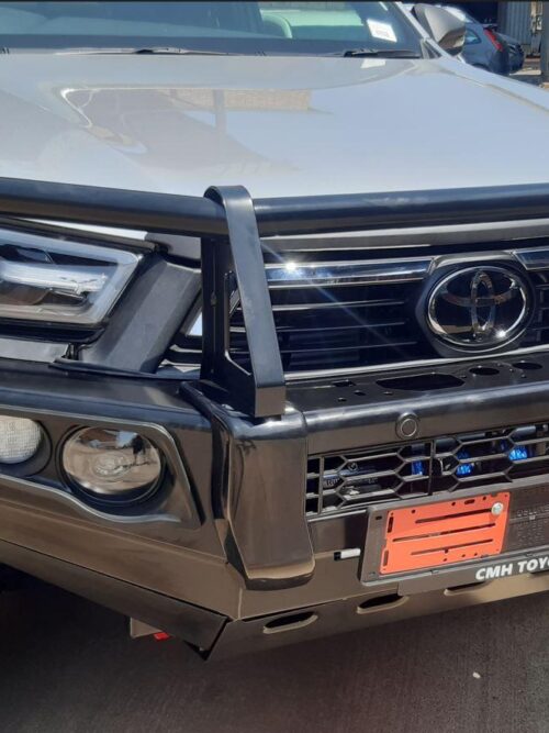 Hilux 2020+ MCC Front bumper with hoops
