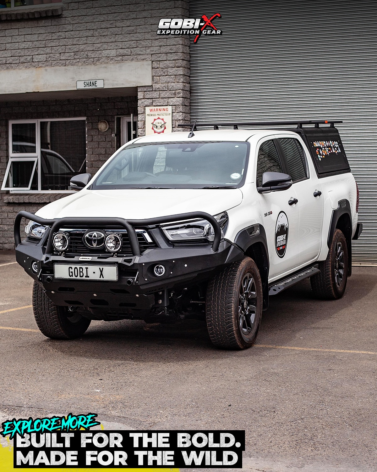 Hilux 2021+ Gobix Front bumper with hoops