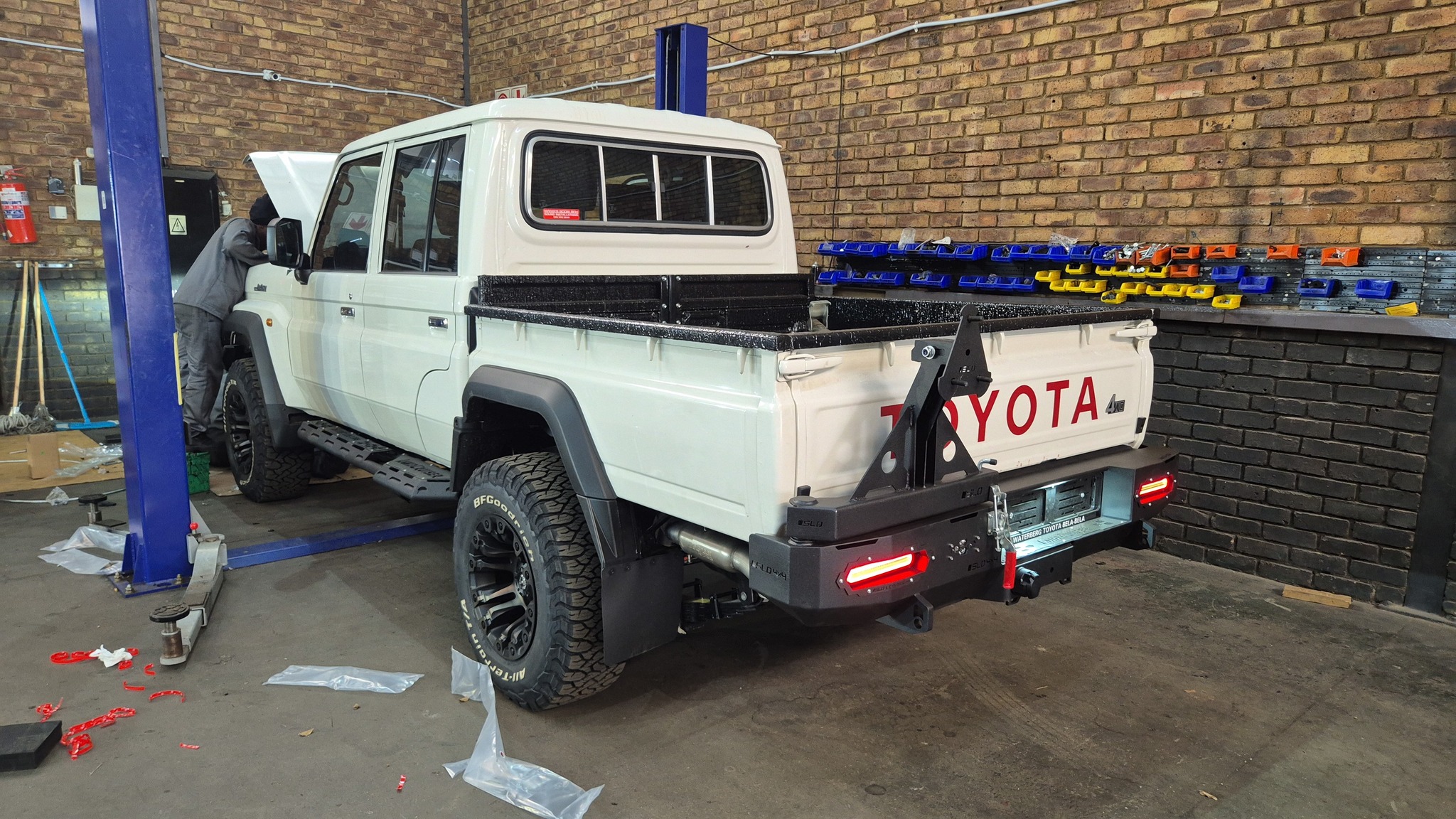 Land Cruiser - Solied 4x4 rear bumper - Image 2