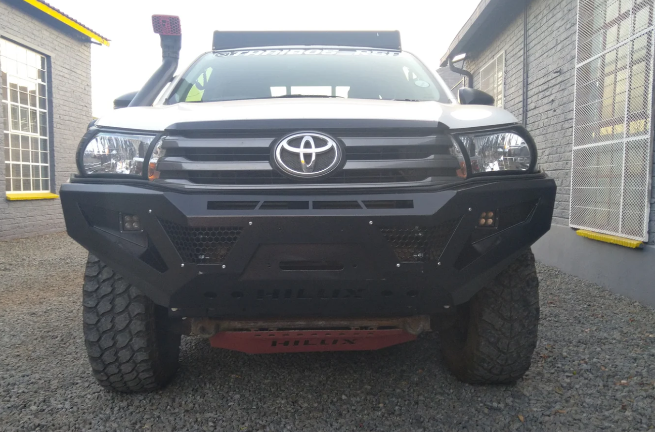 Hilux Revo 2016 - 2018 - Taaibos front . - Image 2